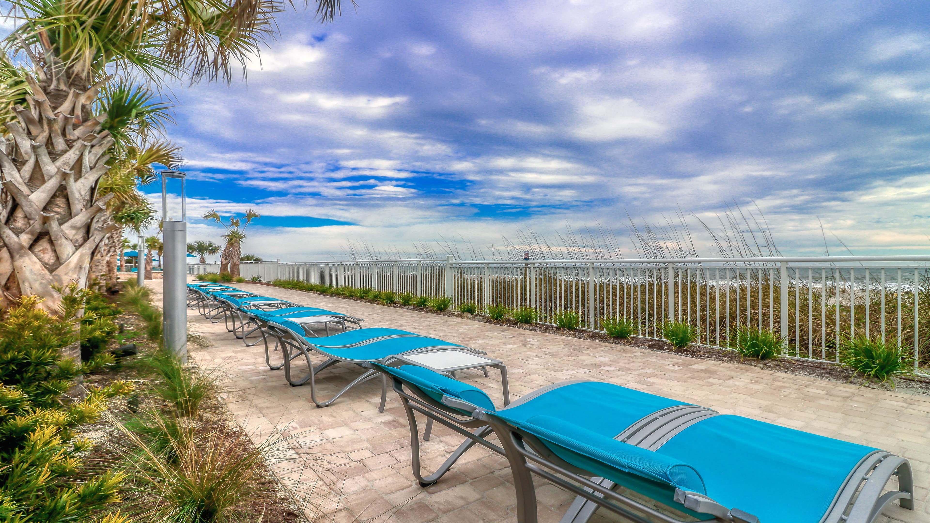 Holiday Inn Resort Oceanfront At Surfside Beach By Ihg Exterior foto