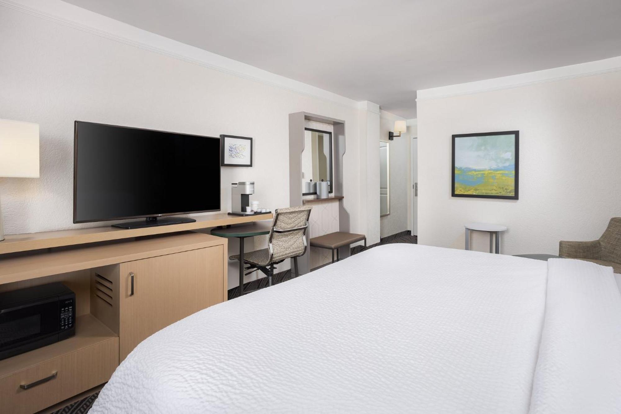 Holiday Inn Resort Oceanfront At Surfside Beach By Ihg Exterior foto