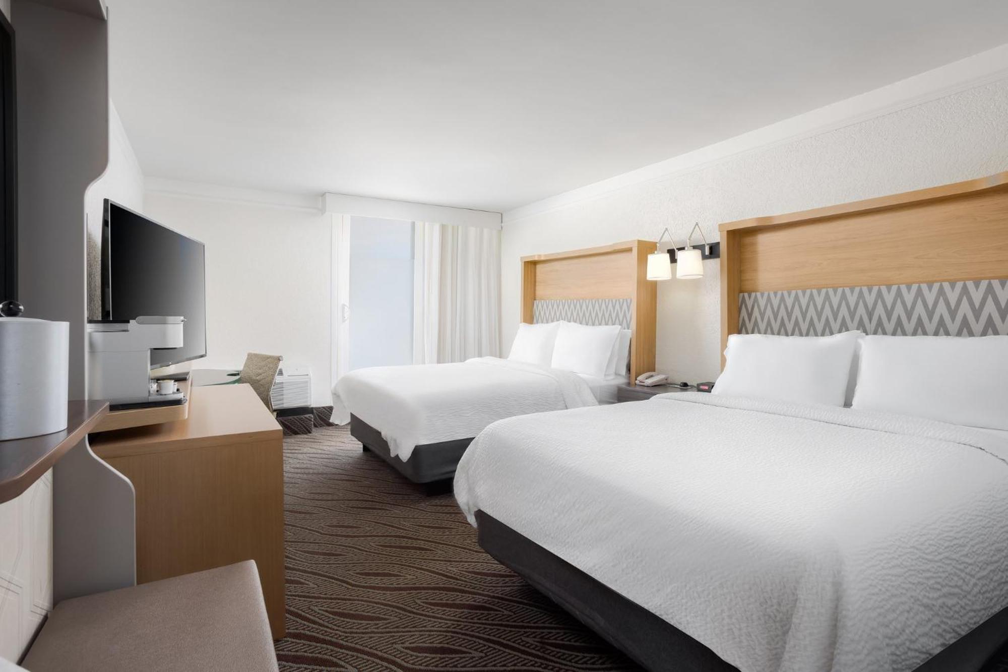 Holiday Inn Resort Oceanfront At Surfside Beach By Ihg Exterior foto