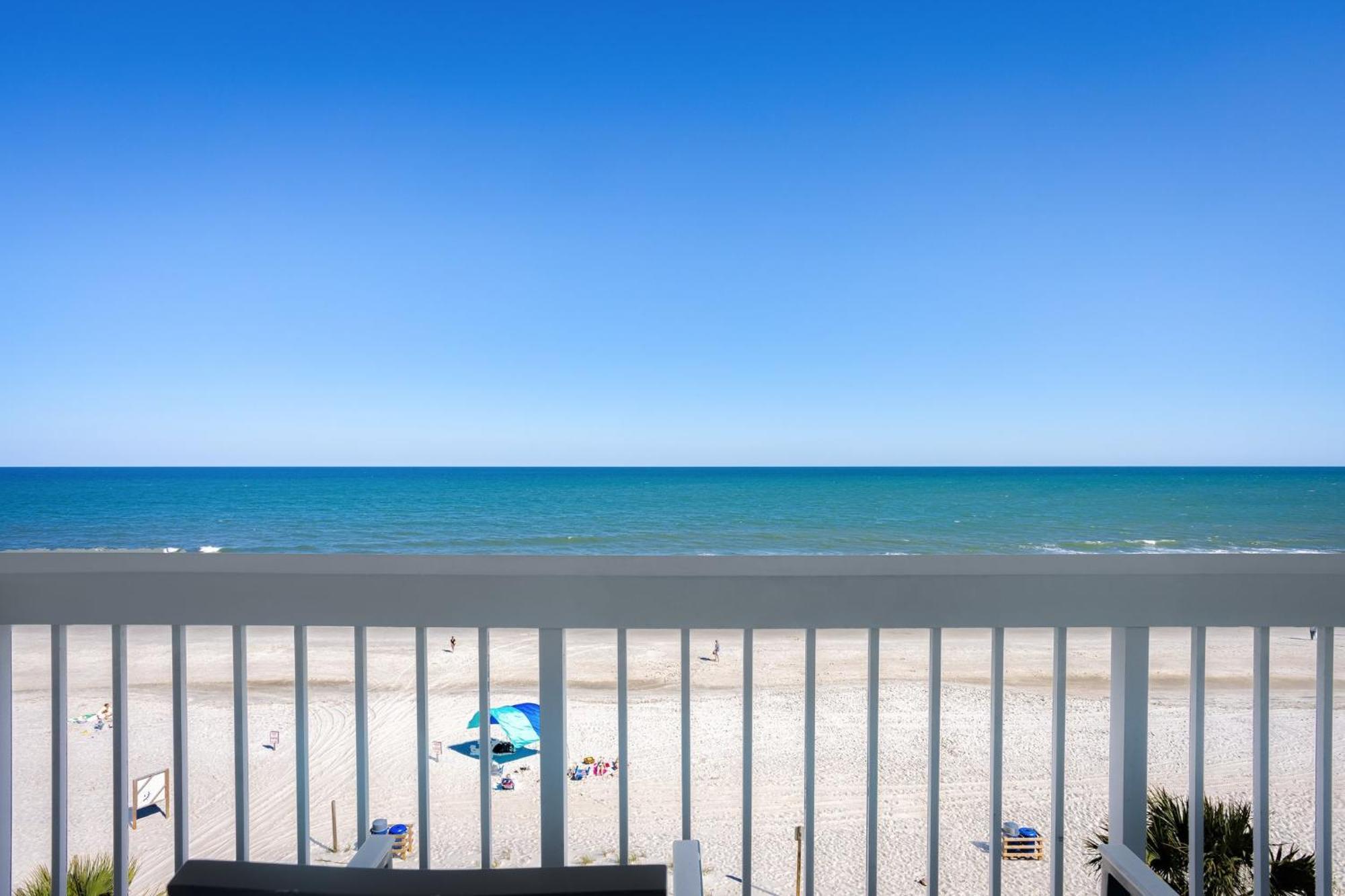 Holiday Inn Resort Oceanfront At Surfside Beach By Ihg Exterior foto