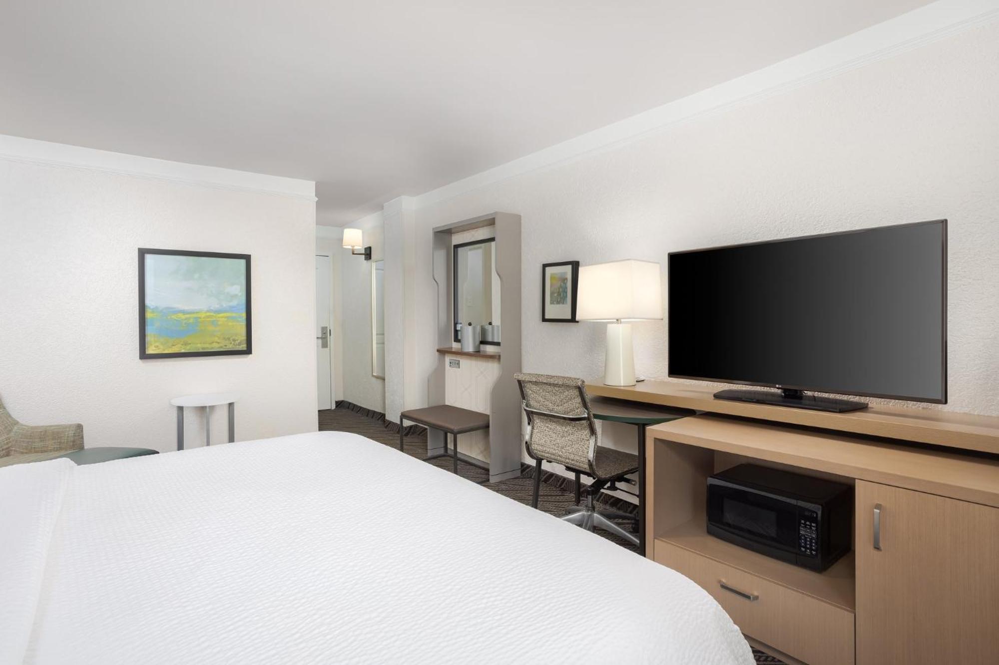 Holiday Inn Resort Oceanfront At Surfside Beach By Ihg Exterior foto